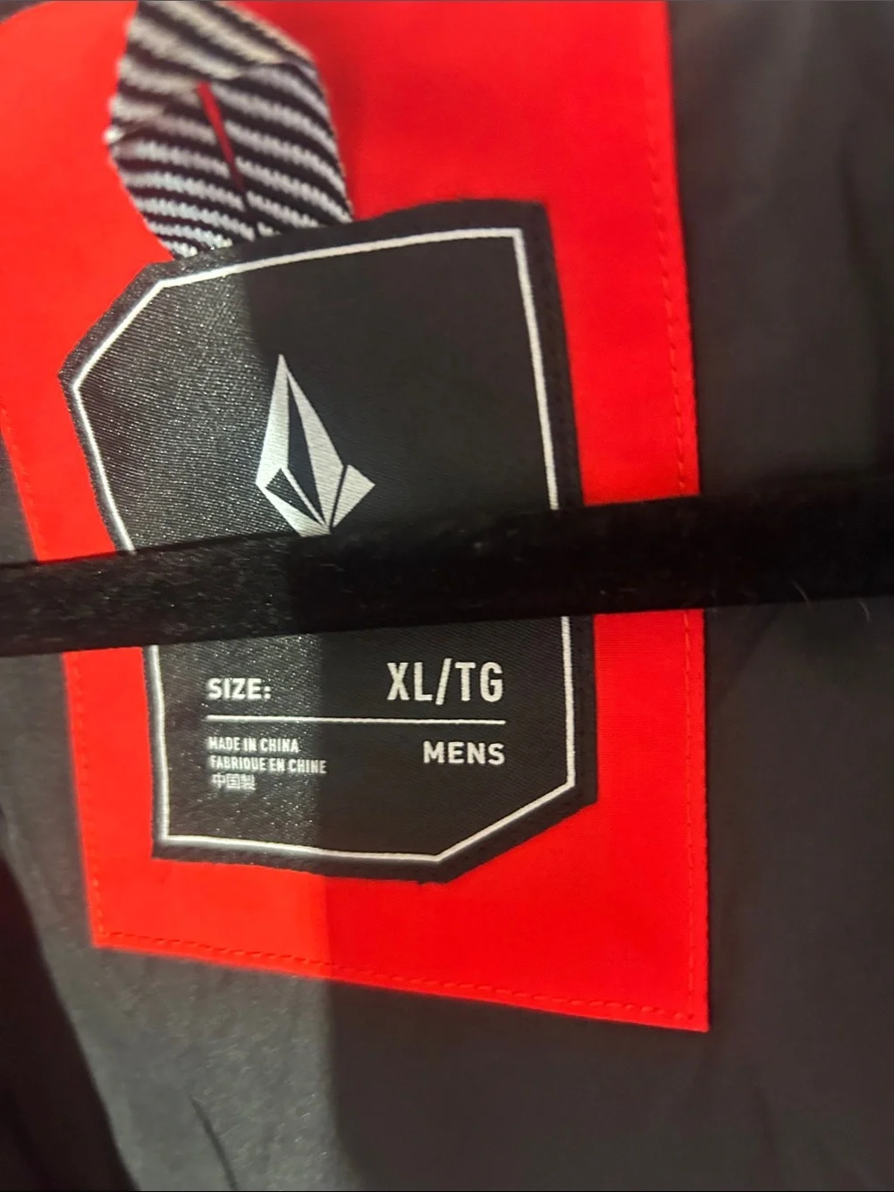 Volcom Red and Black Insulated Ski Snowboard Jacket